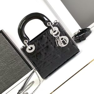 Dior-Mini Lady Dior Bag 17 x 15 x 7 cm (Length x Height x Width)